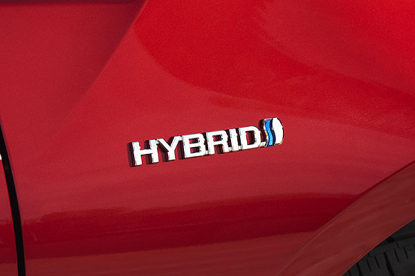 ¿Por qué comprar un coche híbrido es hoy la mejor opción?