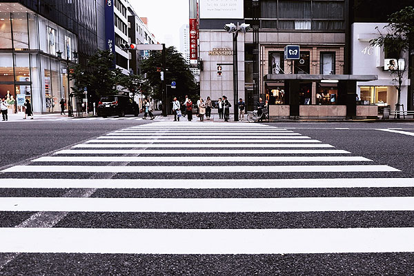 10 consejos a peatones para cruzar la calle con seguridad
