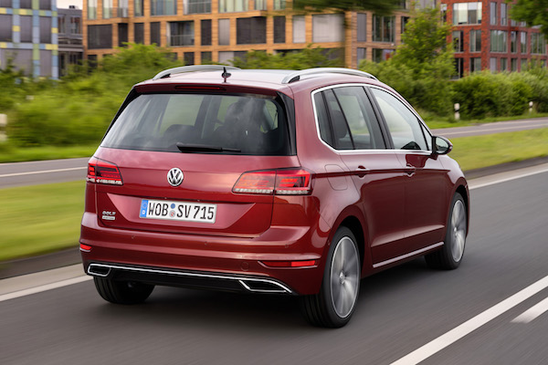 El Volkswagen Golf Sportsvan se actualiza con más